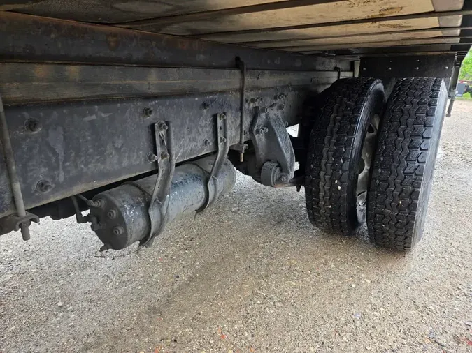 2018 FREIGHTLINER M2 106