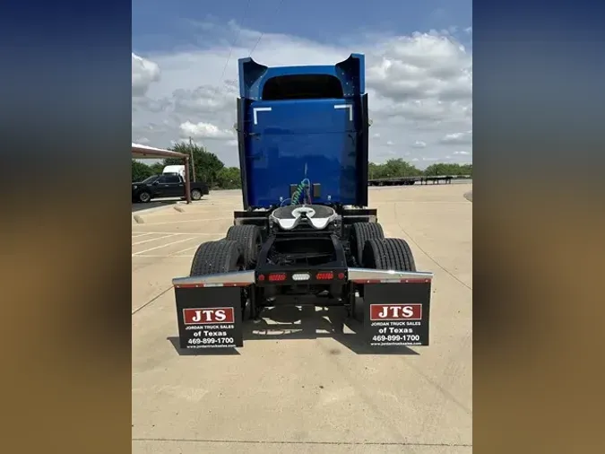 2021 PETERBILT 567