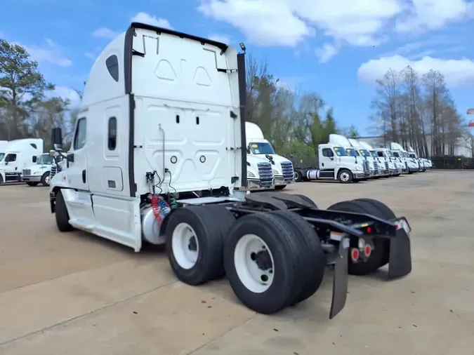2018 FREIGHTLINER/MERCEDES CASCADIA 125