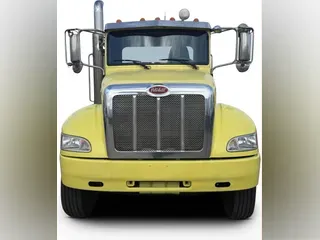 2020 Peterbilt 348