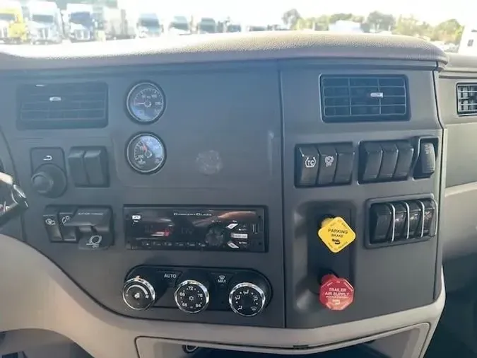 2020 Peterbilt 579
