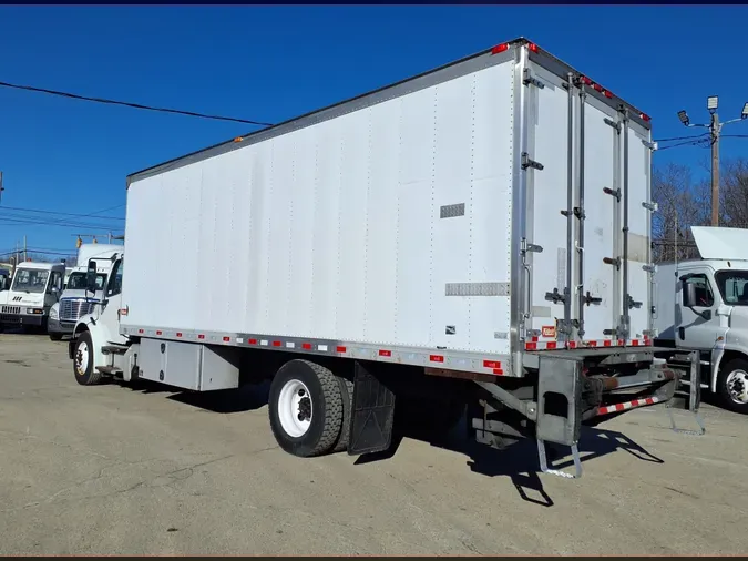 2017 FREIGHTLINER/MERCEDES M2 106