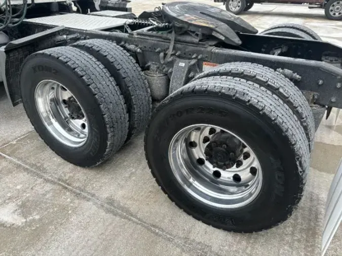 2022 Freightliner Cascadia 126