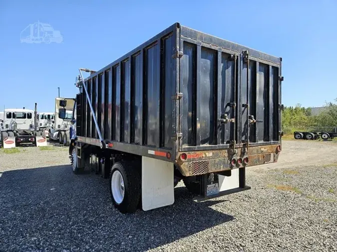 2016 PETERBILT 220