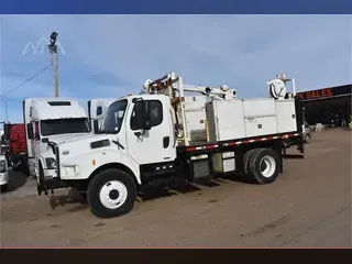 2010 FREIGHTLINER BUSINESS CLASS M2 106