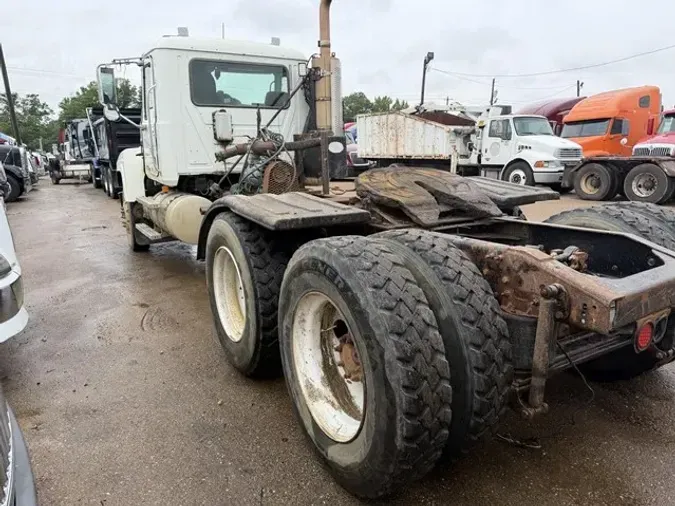 2009 MACK PINNACLE CHU613
