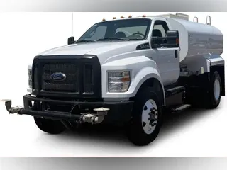 2025 Ford F-750