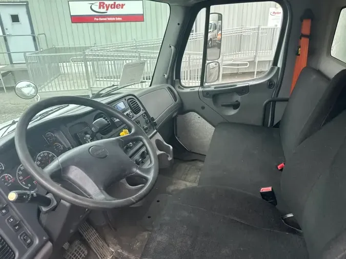 2019 FREIGHTLINER/MERCEDES M2 106