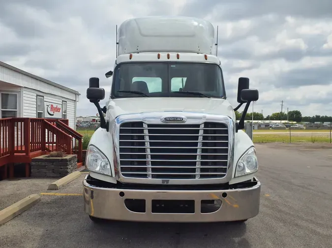 2016 FREIGHTLINER/MERCEDES CASCADIA 125