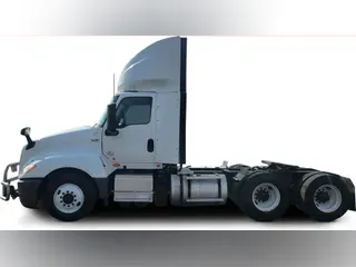 2021 International LT625