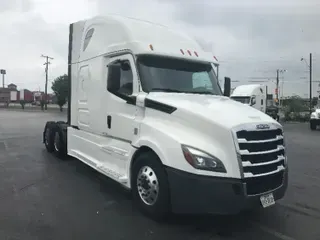 2020 FREIGHTLINER T12664ST