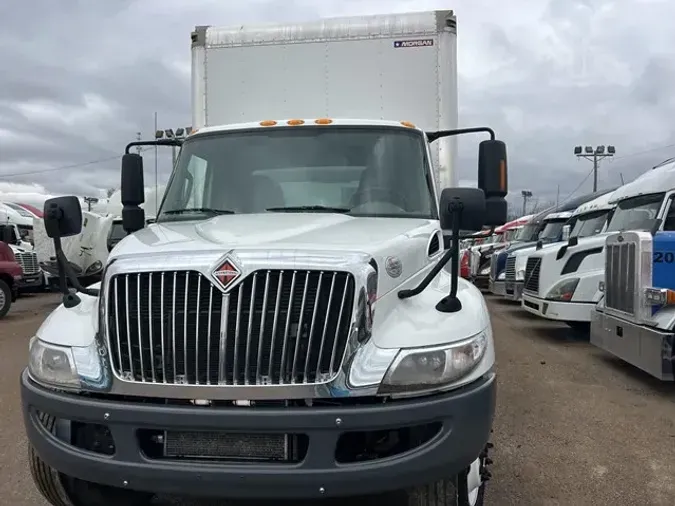 2019 INTERNATIONAL DURASTAR 4300
