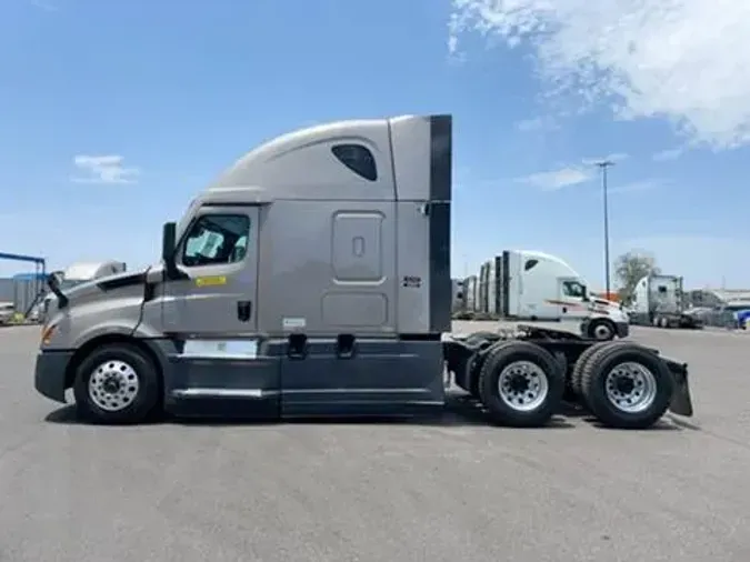 2023 Freightliner Cascadia