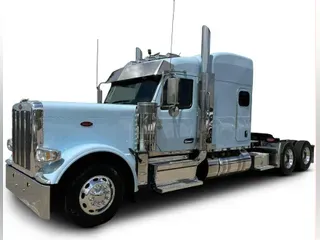 2025 Peterbilt 589