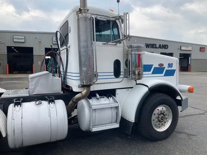 1993 Peterbilt 357