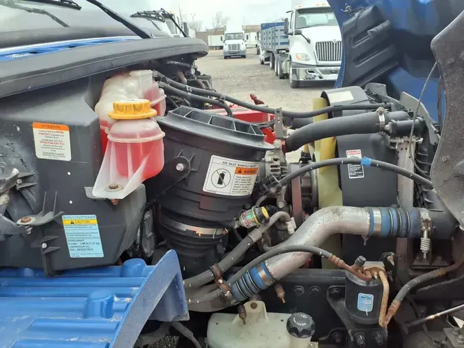 2020 FREIGHTLINER/MERCEDES M2 106