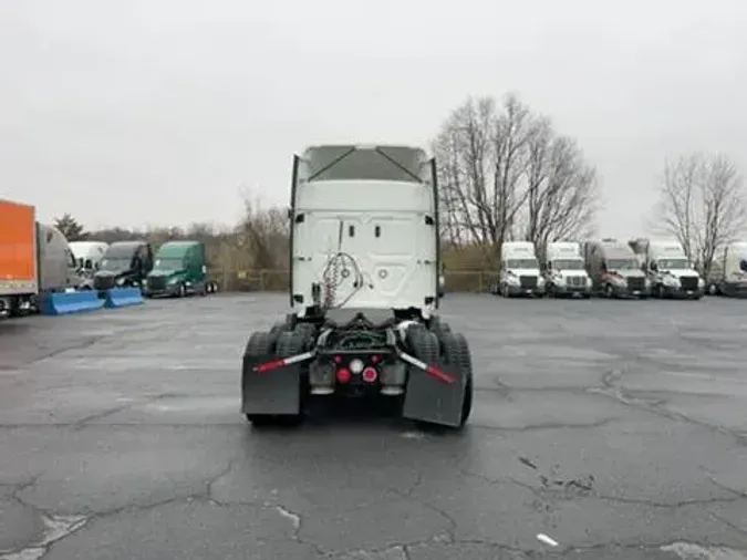 2020 Freightliner Cascadia