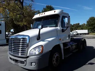 2018 FREIGHTLINER/MERCEDES CASCADIA 125
