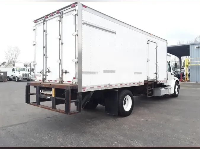 2019 FREIGHTLINER/MERCEDES M2 106