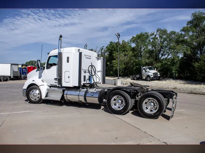2022 KENWORTH T680