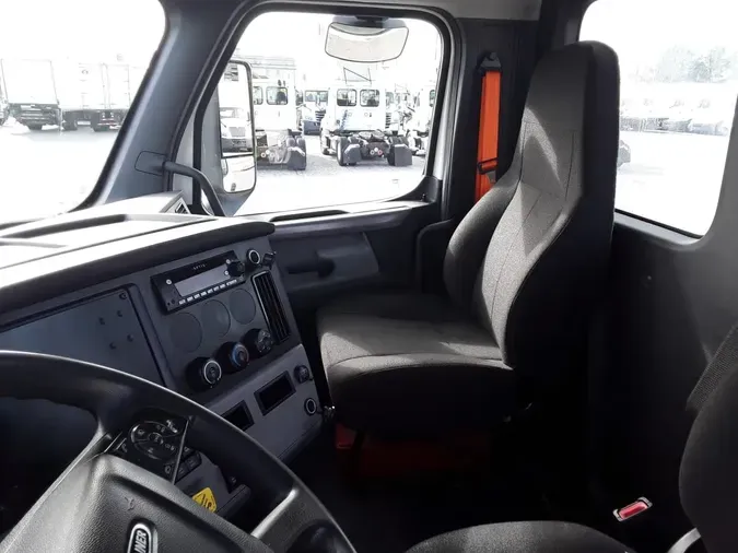 2022 FREIGHTLINER/MERCEDES CASCADIA PX12642ST