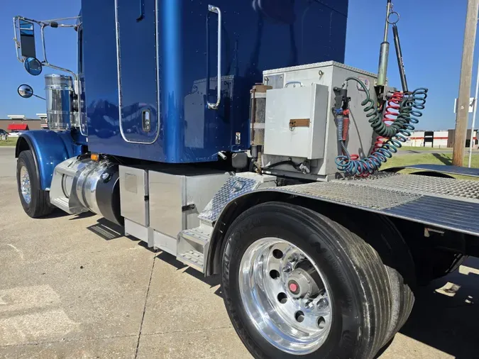2022 Peterbilt 389d9bb465ac1248497740a4ba18d4226d7