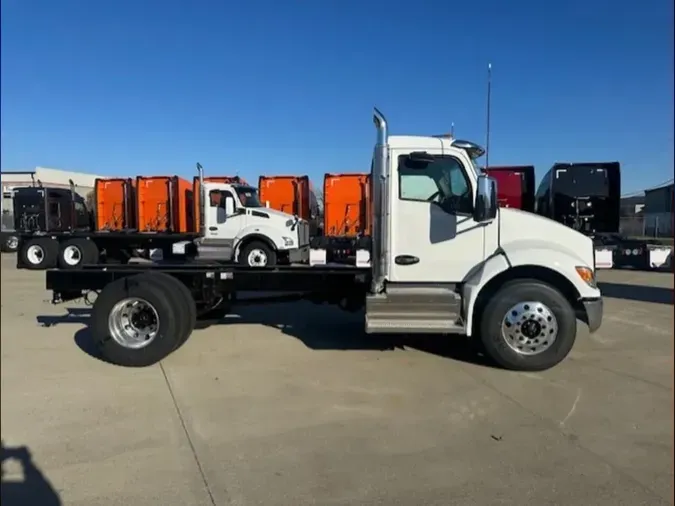 2025 Kenworth T380