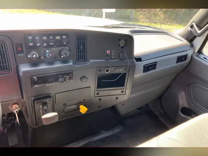 2020 INT MV607