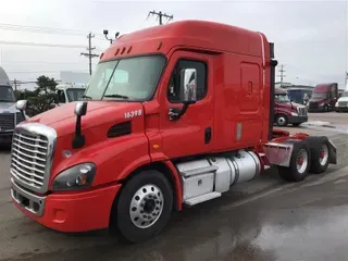 2016 FREIGHTLINER CASCADIA