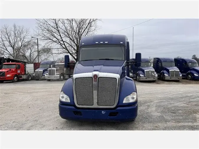 2022 KENWORTH T680