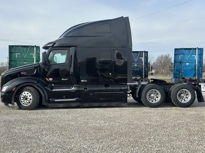 2022 PETERBILT 579