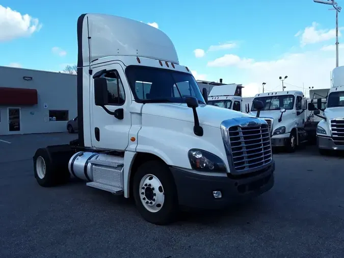 2019 FREIGHTLINER/MERCEDES CASCADIA 125d9d1137cec519476b189101878253b89