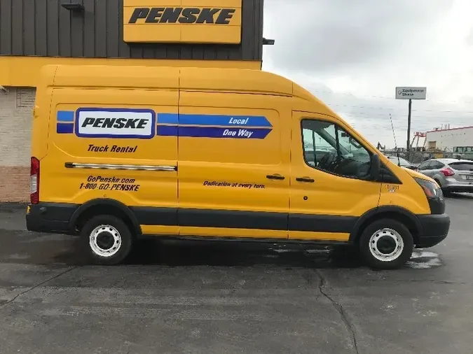 2017 FORD MOTOR COMPANY TRAN250