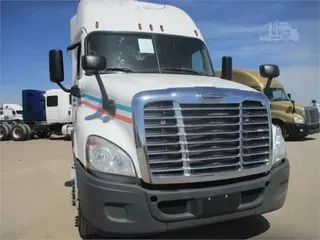 2017 FREIGHTLINER CASCADIA 125