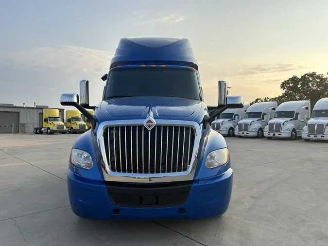 2020 International LT625