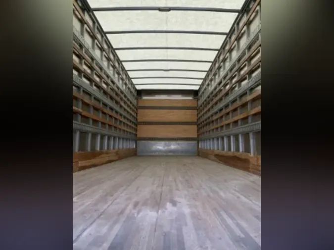 2020 FREIGHTLINER/MERCEDES M2 106