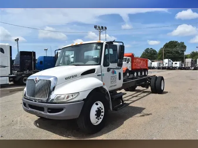 2013 INTERNATIONAL DURASTAR 4300