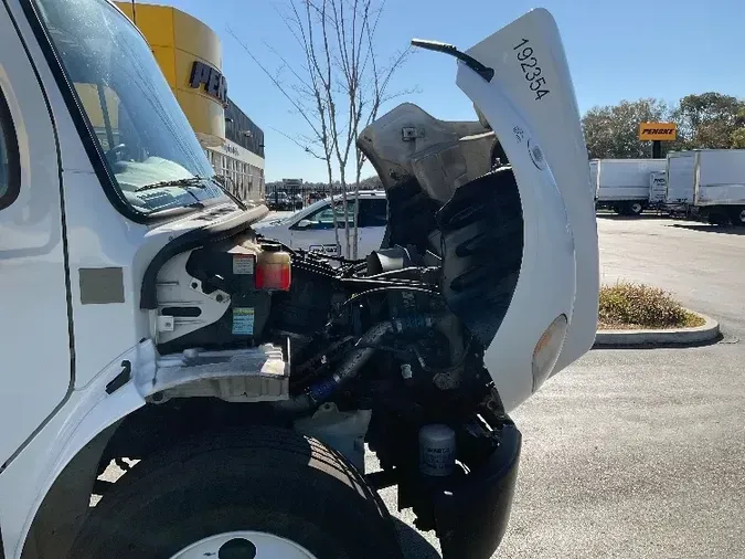 2018 Freightliner M2