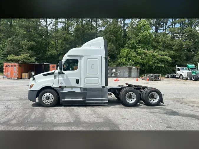 2021 Freightliner Cascadia 126d9db378cdf5837ca5f136be0c02c9673