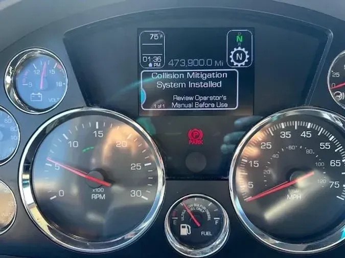 2022 Kenworth T680d9dc00653f11d95882ef9d3e031306fd