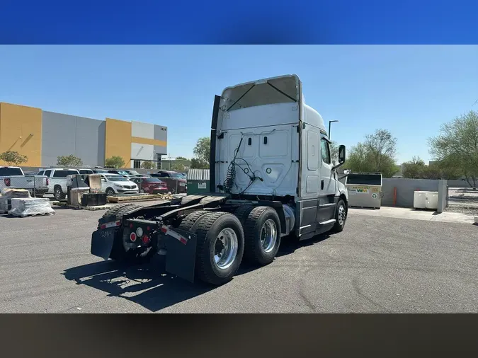 2020 Freightliner Cascadia