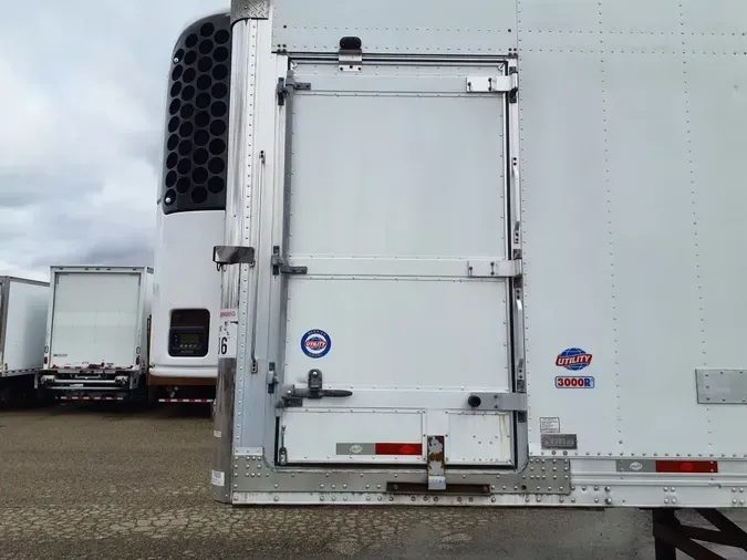 2014 UTILITY TRAILERS VS1RA 28/156/102