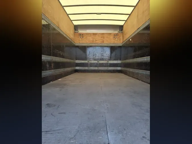 2019 FREIGHTLINER/MERCEDES M2 106