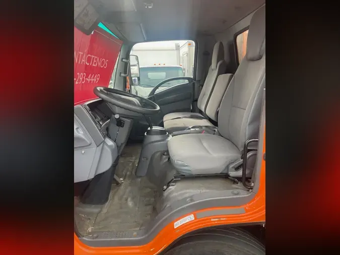 2019 ISUZU NQR