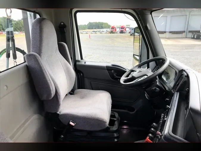 2021 INT LT625 6x4