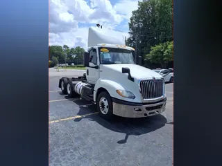 2019 NAVISTAR INTERNATIONAL LT625 DAYCAB T/A