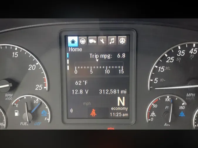 2022 Freightliner Cascadia 126d9f95face9ff9566a985200ee0297cd3