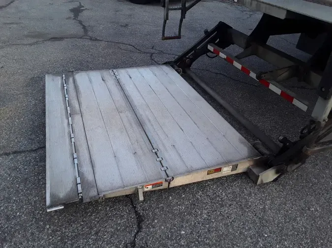 2019 FREIGHTLINER/MERCEDES M2 106d9f983aa1ebe2f683146657dc2e10122