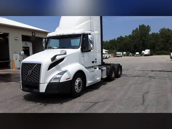 2018 Volvo VNL300