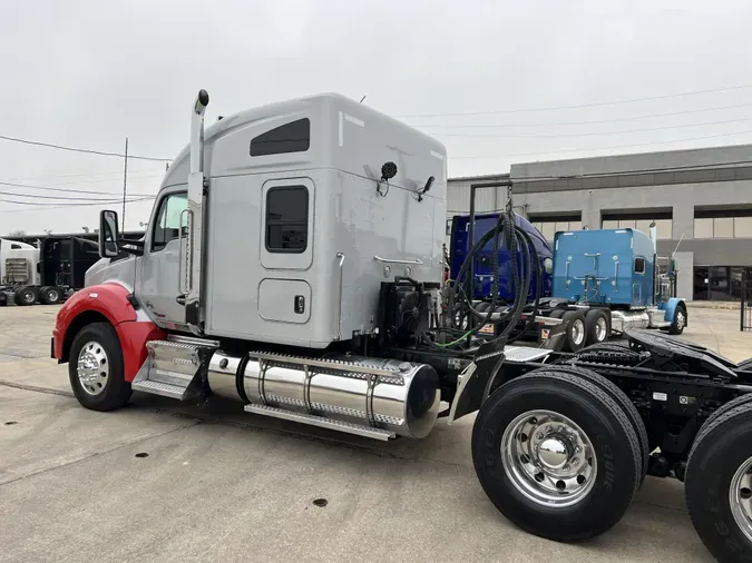 2019 Kenworth T880